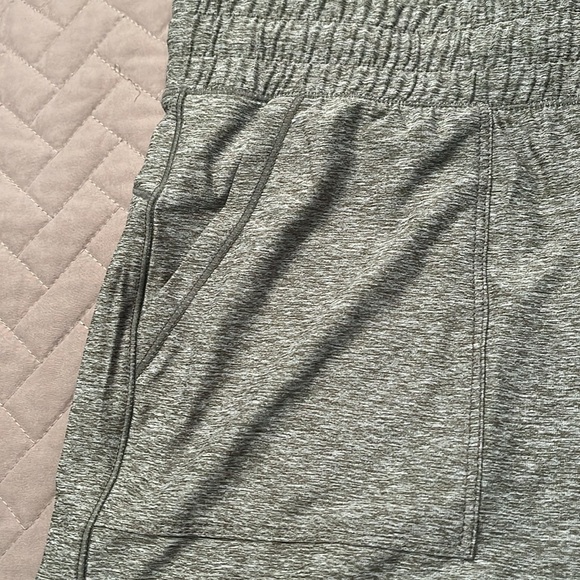 Reebok Women's Hustle Soft Shorts/NWT/Small - Picture 7 of 11